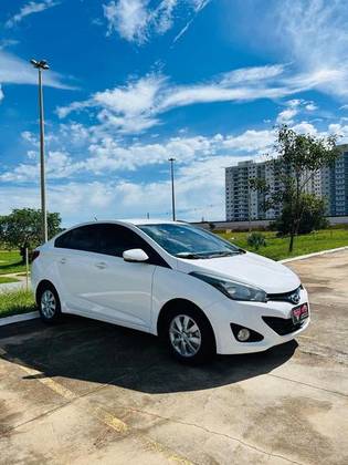 HYUNDAI HB20S 1.6 COMFORT PLUS 16V FLEX 4P AUTOMÁTICO HYUNDAI HB20S 1.6 COMFORT PLUS 16V FLEX 4P AUTOMÁTICO